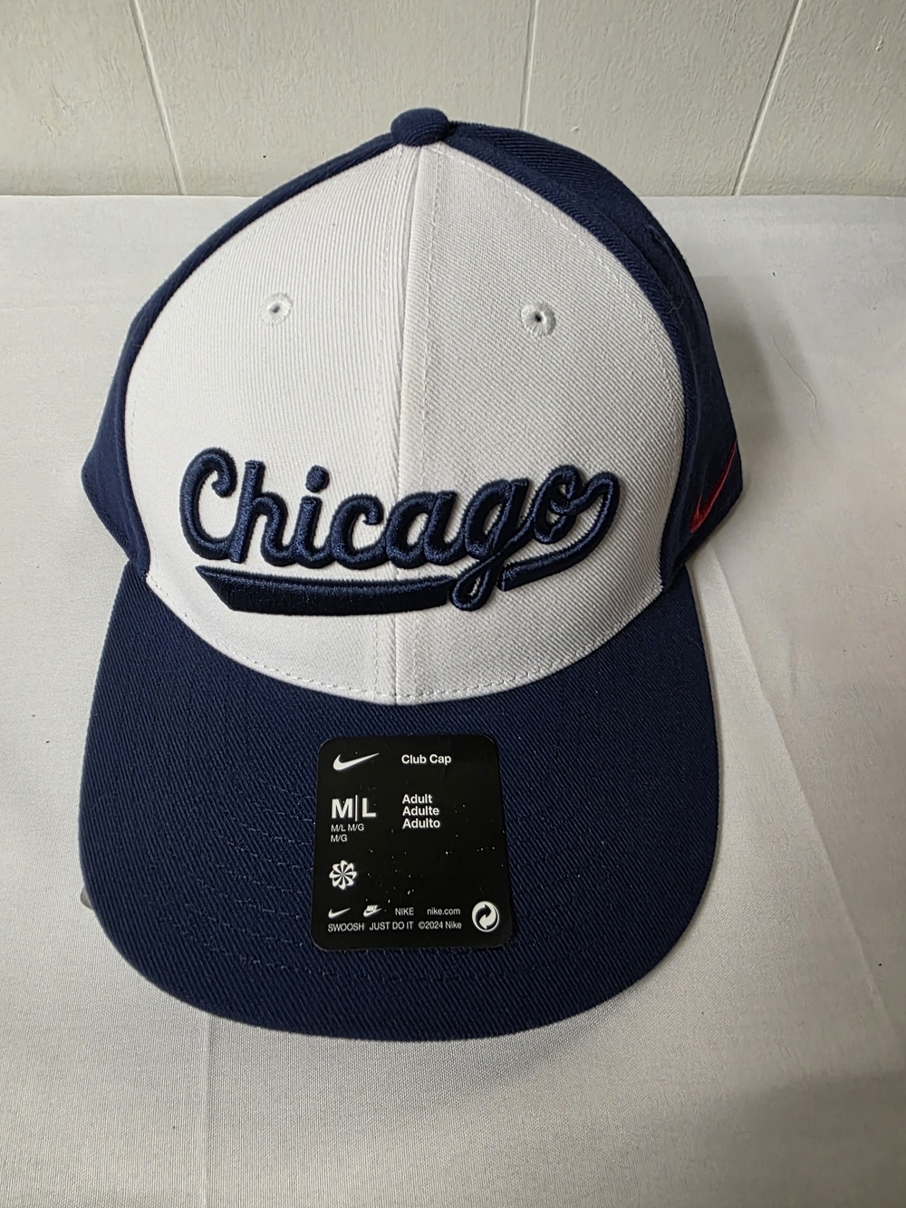 Nike Chicago Cubs Club Cap Adult M/L Raised Script Embroidered Logo